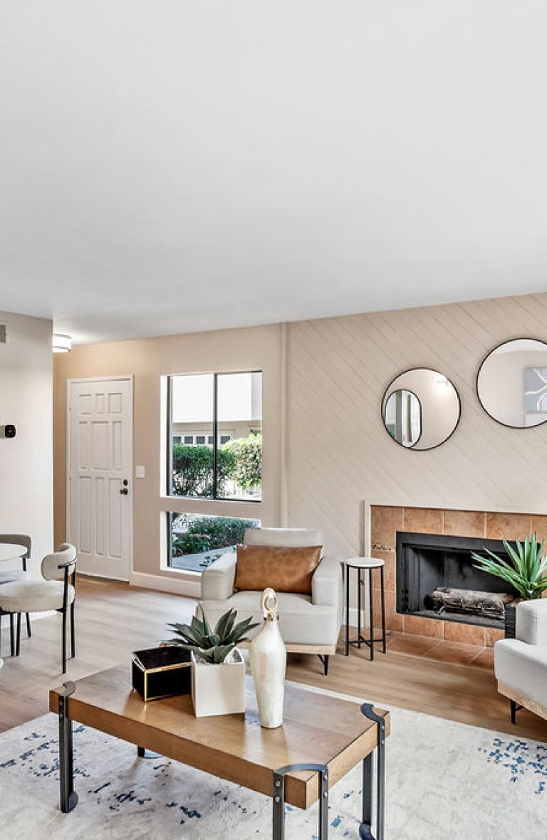 6-812KingfisherTer_0010